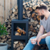 Esschert Design - Buitenkachel met houtopslag zwart (7)